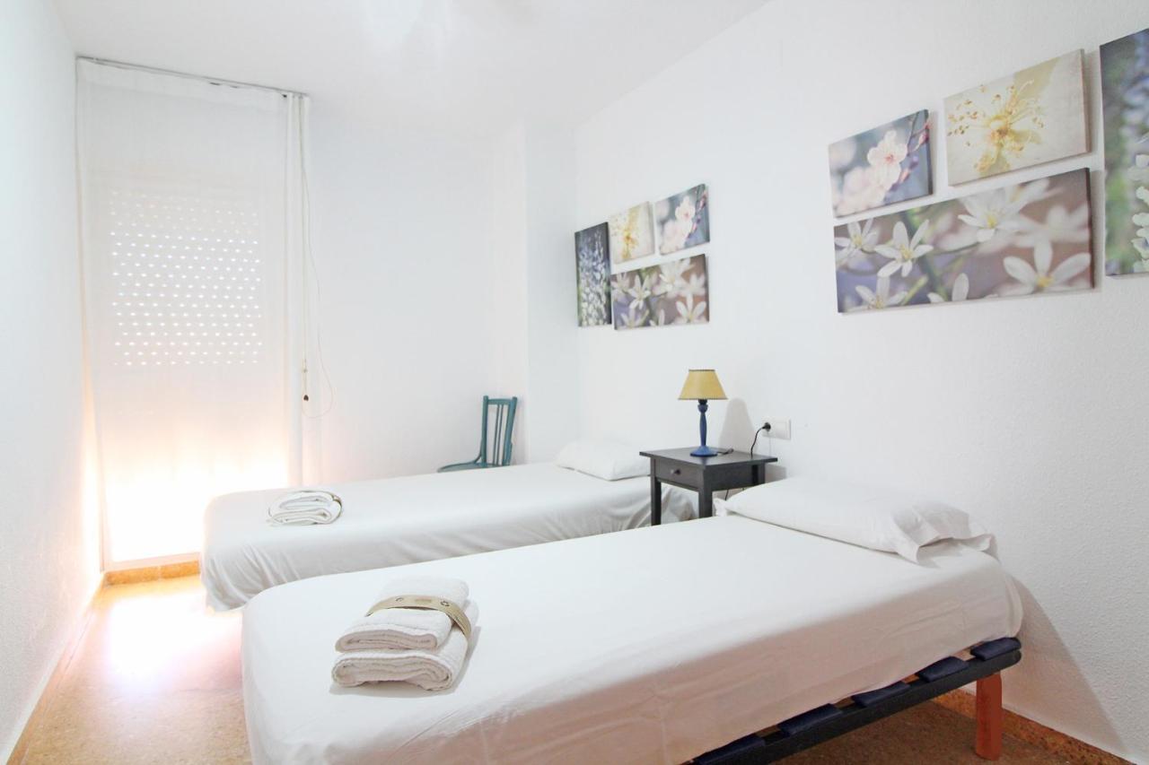 Global Properties, Apartamento en urbanización Brezo Nova Canet Valencia Exterior foto